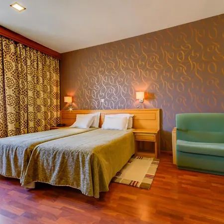 Avenida Park Hotell
