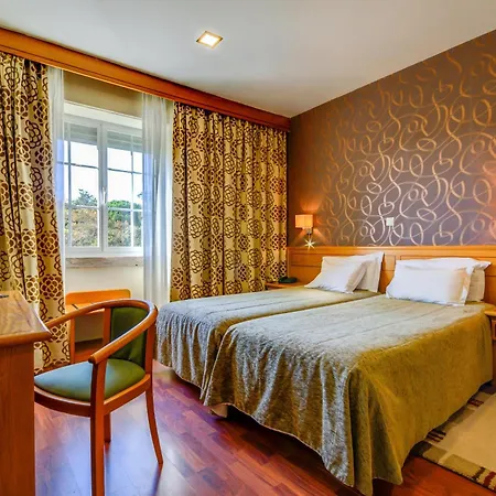 Hotel Avenida Park 3*