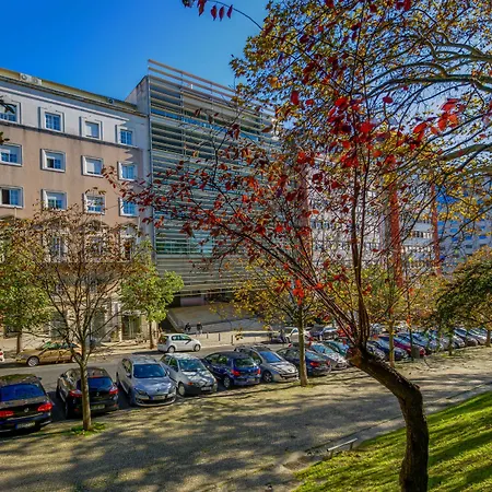 Hotell Avenida Park 3*