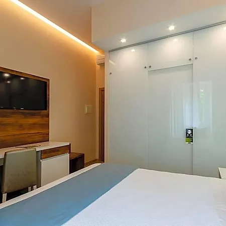 Avenida Park Hotel 3*
