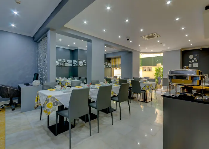 Hotel Avenida Park 3*