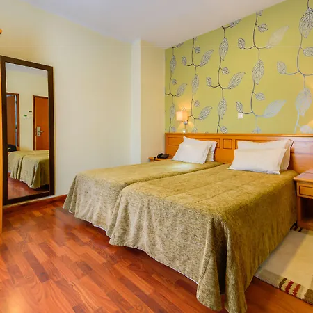 Avenida Park Hotel 3*